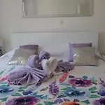 Zorana Hostel *