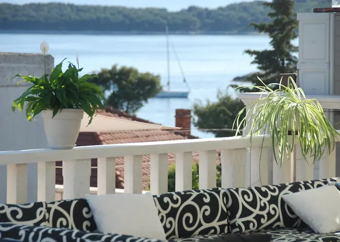 Zorana Hostel Hvar Town